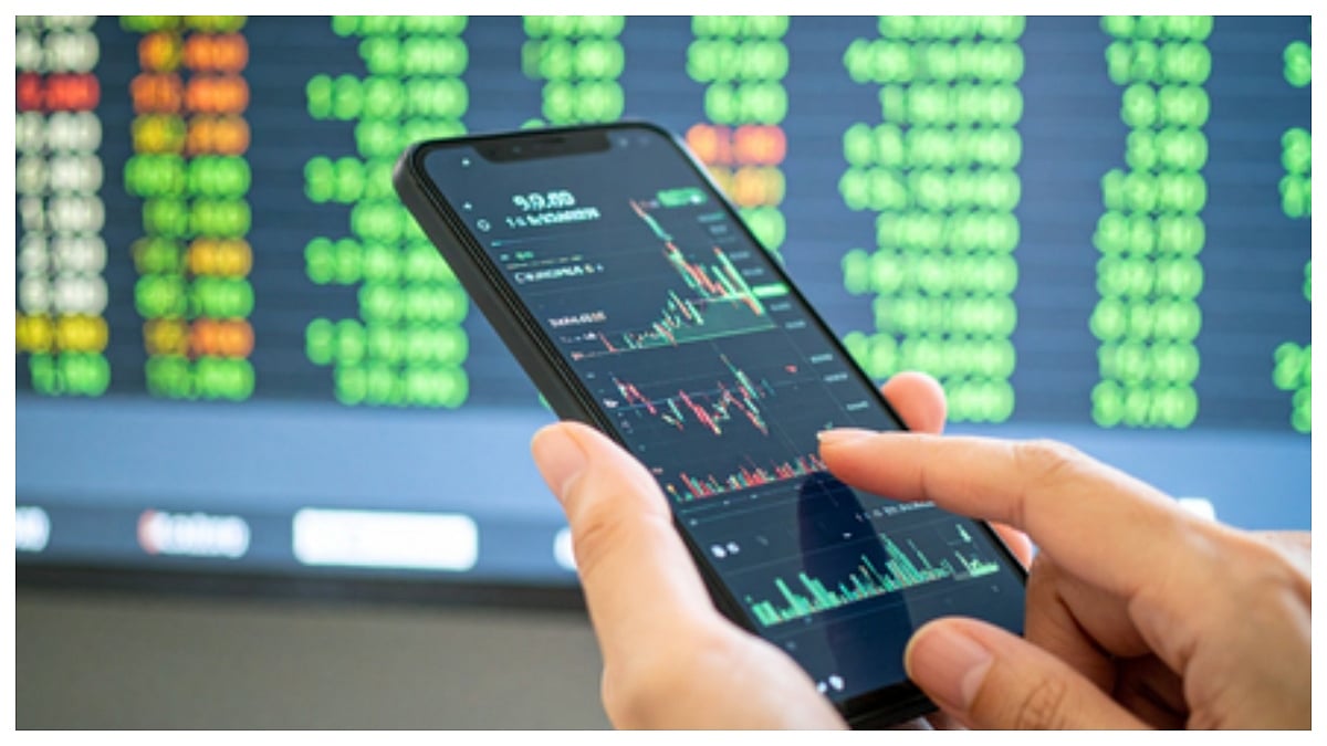 FII Outflows Ease Sharply In July, Strong DII Buying And Better Sentiment Support Indian Markets
