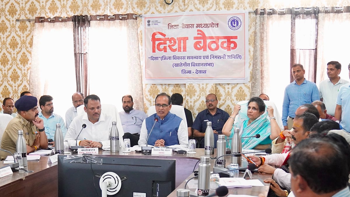 Shivraj Singh Chouhan Reviews Development Projects In Dewas, Sets Five-Year Agriculture Roadmap