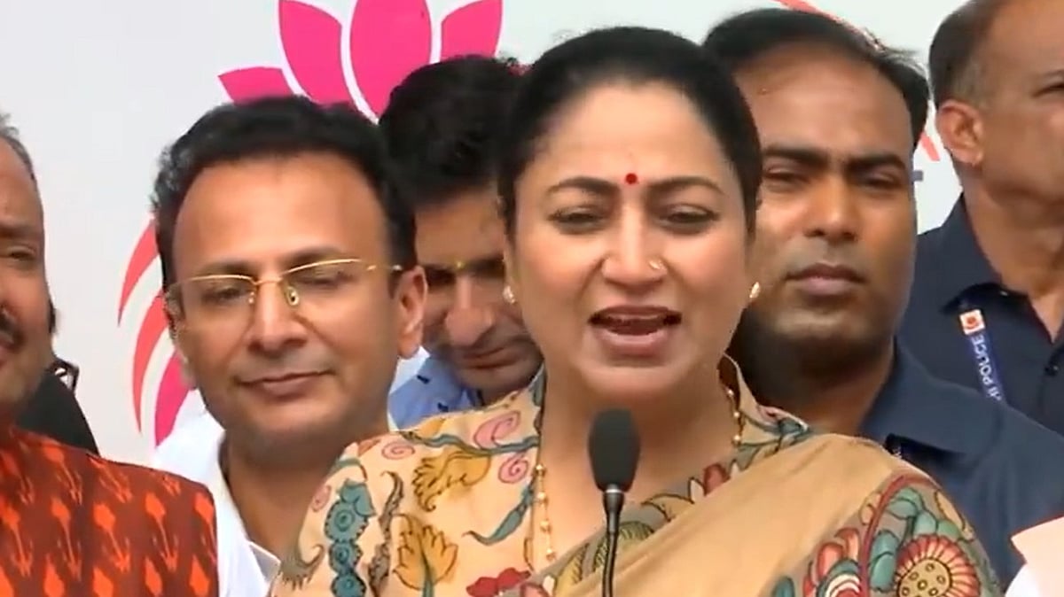 Rekha Gupta's Delhi Laxmi Yojana Sees Strong Response, Over 1.5 Lakh Women Sign Up