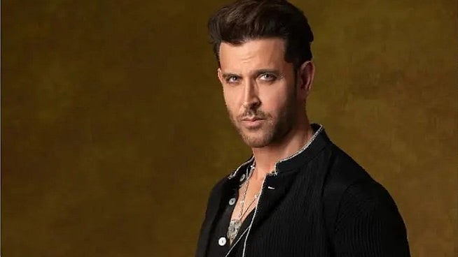 Quote Of The Day By Hrithik Roshan: 'Life Hits You Hard... It Takes 3 Seconds To Decide If You Are Superhero Or Victim'