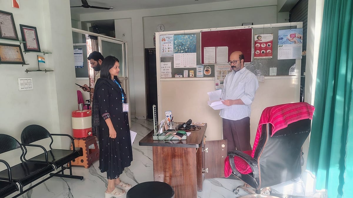 Indore Health Department Seals Unauthorised Clinic On Khandwa Road