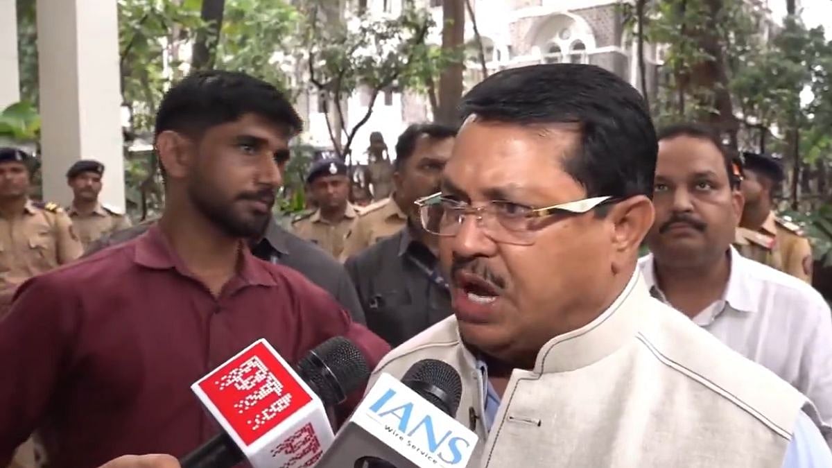 'Gungi Gudiya' Is Not An Abuse: Congress MLA Vijay Wadettiwar Defends Remark On Sunetra Pawar, Condemns NCP Protest At Congress Office In Mumbai 