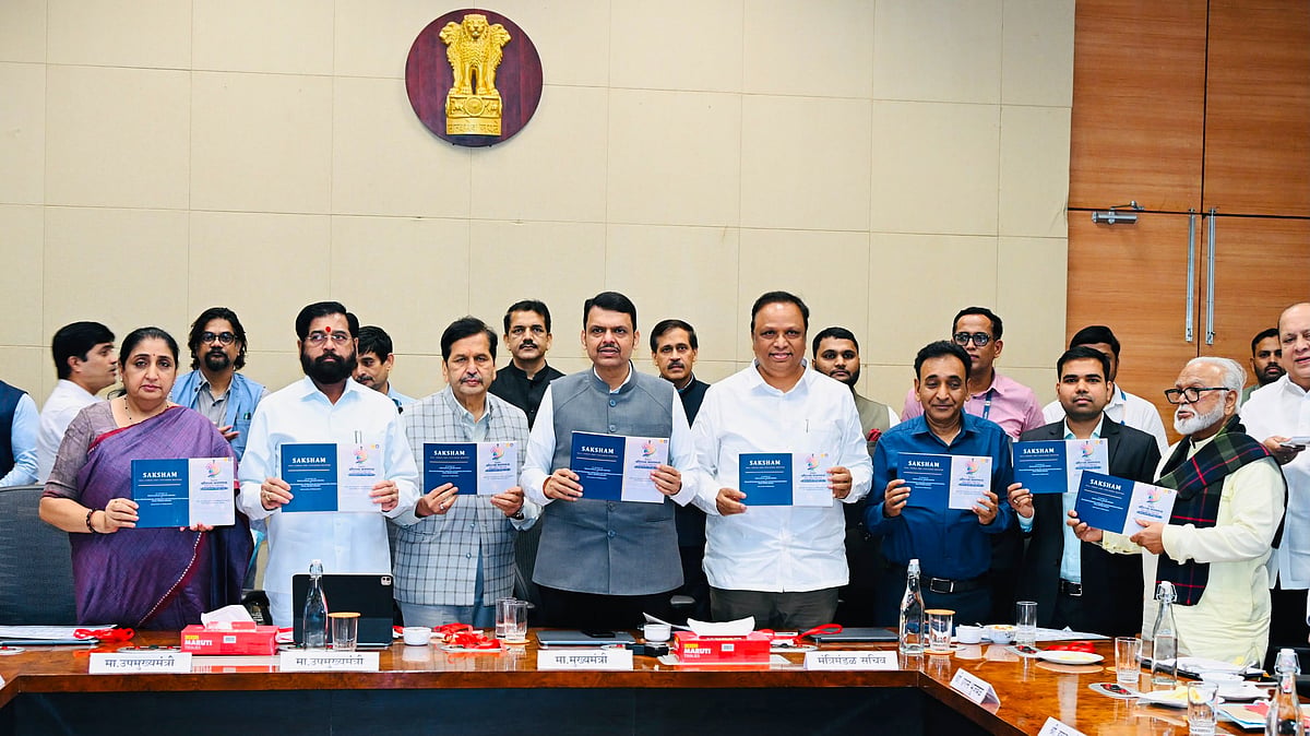 CM Devendra Fadnavis Unveils ‘Saksham Skill Census’ Coffee Table Book; AI-Driven Initiative Maps...