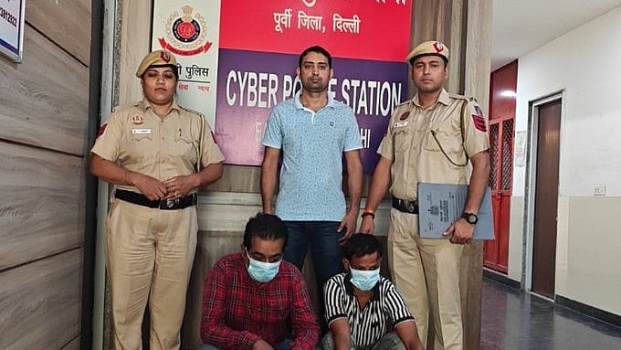 Delhi Police Arrest 2 For Allegedly Using Fake Bank Executive Call To Buy Gold Coins With Stolen Credit Card Details