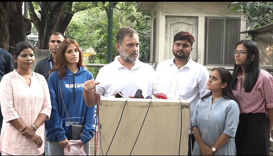 'PM, HM Lack Courage To Face Parliament': Rahul Gandhi Backs Student Protesters | VIDEO 