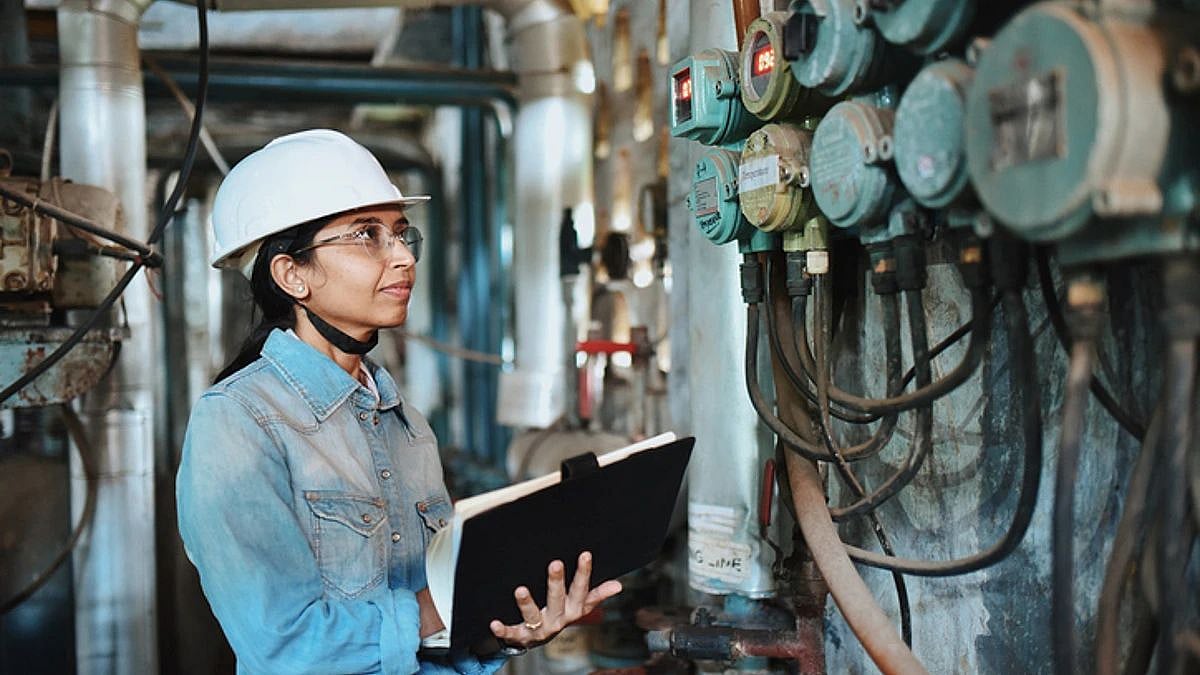 India’s Services Sector Keeps Growth Momentum Alive In July As Export Demand Surges & Hiring Rebounds