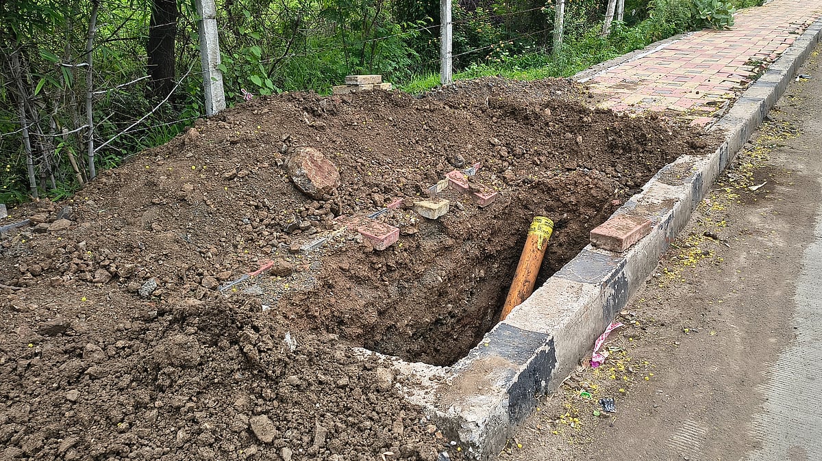 Open GAIL Pipeline Trenches Raise Safety Concerns In MP's Sehore