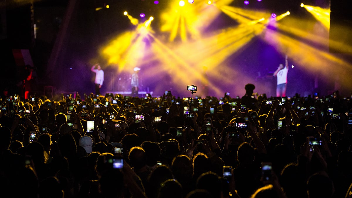 Mumbai This Weekend: Papon Live, Falguni Pathak, Photo Walks & Art Exhibitions — Here's What To Explore