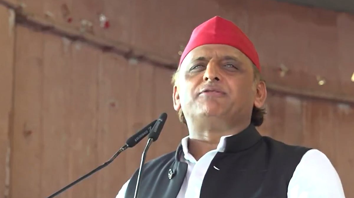 SP Redefines 'P' In PDA As Pandit: Why Akhilesh Yadav Is Recaliberating  His Brahmin Outreach | VIDEO