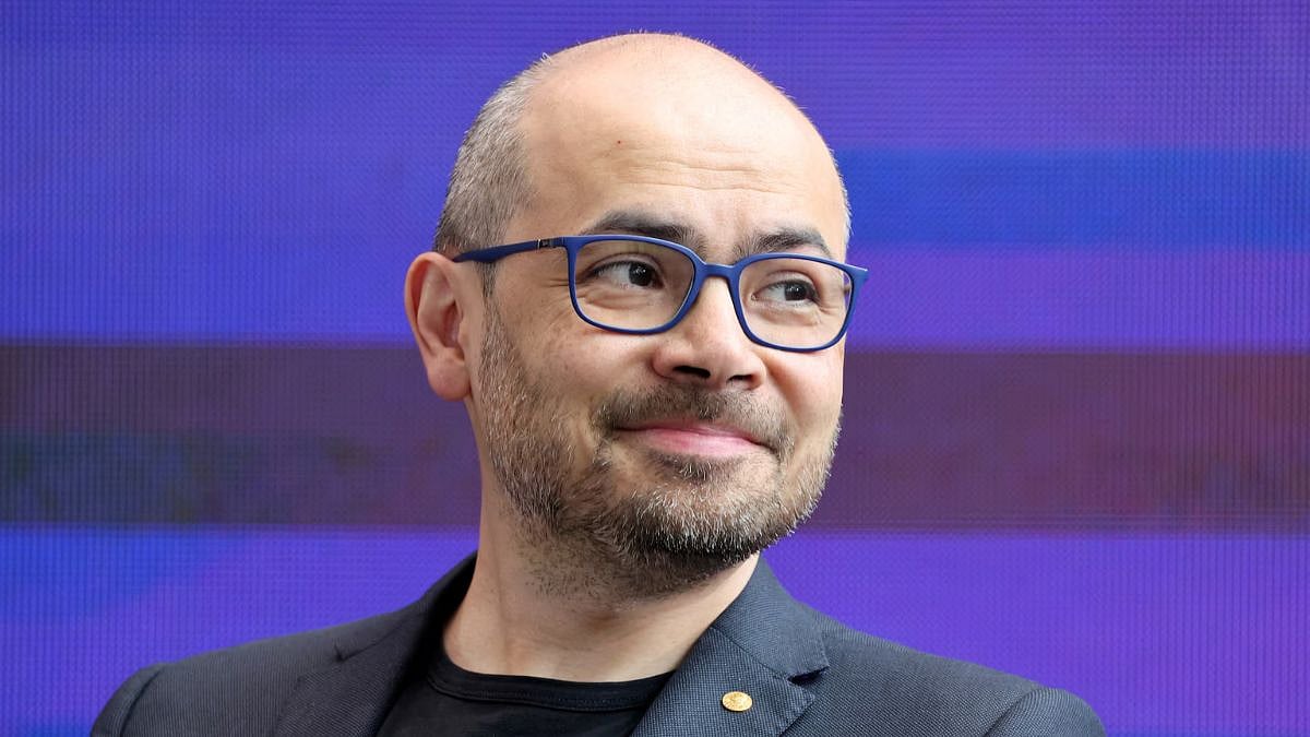 'It's Soon': AI Mastermind Demis Hassabis Now Expects AGI Within Three Years