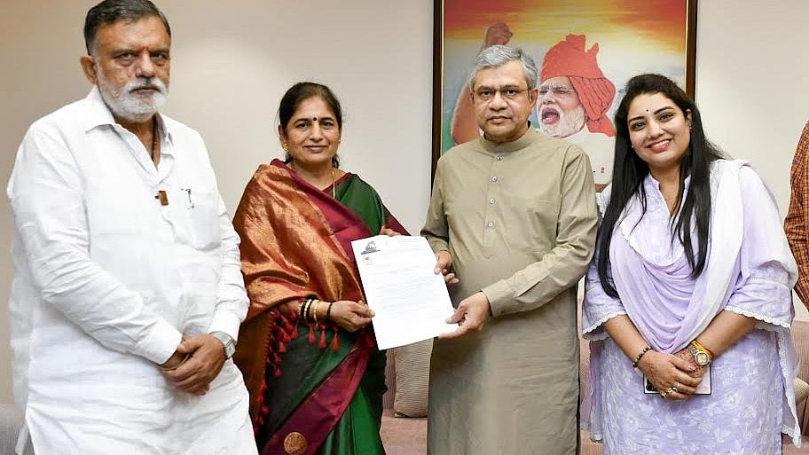 Nashik: BJP MLA And Shiv Sena (UBT) MP Make Joint Pitch For Nashik's Railway Development