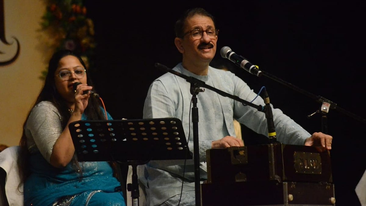 Noted Devotional Singer Gautam Dabir’s Concert Captivates Audience At Ravindra Bhavan In Bhopal