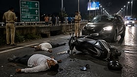 Navi Mumbai Tragedy: 2 Men Killed After Unidentified Speeding Vehicle Rams Scooter On Thane-Belapur Road; Driver Flees