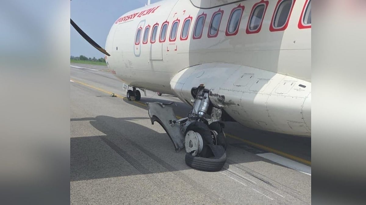 Delhi-Bilaspur Flight Suffers Tyre Burst During Landing, All 41 On Board Safely Evacuated| VIDEO 