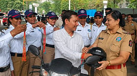 Thane Traffic Police Tie Rakhis To Helmetless Riders In Unique Road Safety Drive Ahead Of Raksha Bandhan