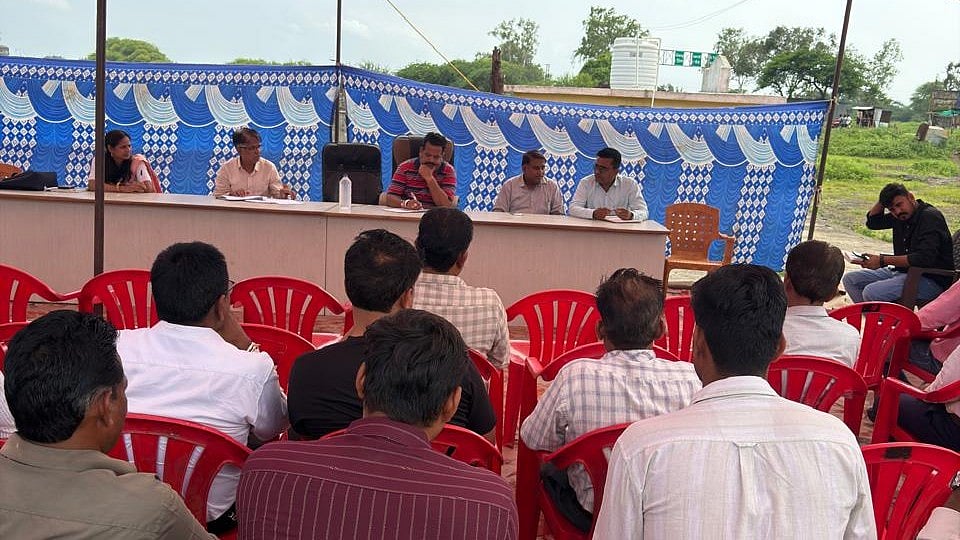 Jan Vishwas Camp Resolves 15 CM Helpline Complaints On The Spot In MP’s Jhabua