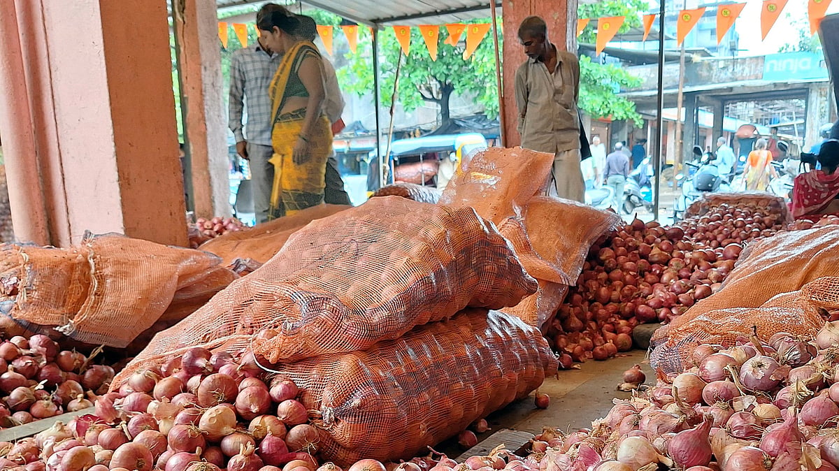 Onion Price Pinch Leaves Consumers In Tears; Rates May Hit ₹80/Kg In Bhopal 