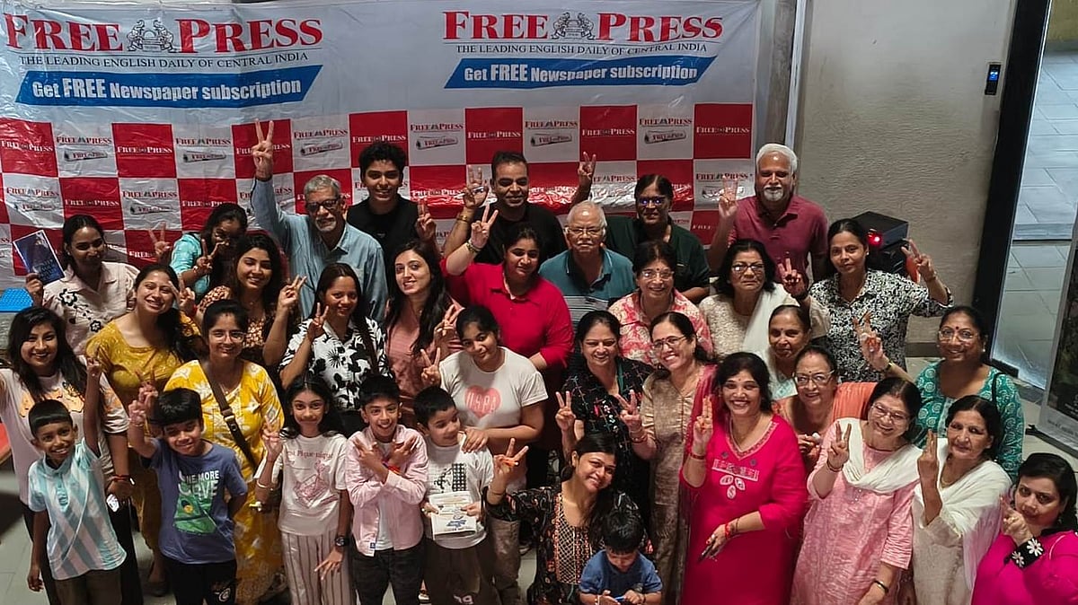 Indore: Free Press Brings Fun, Music & Tambola To The Empress Housing Society In Nipania