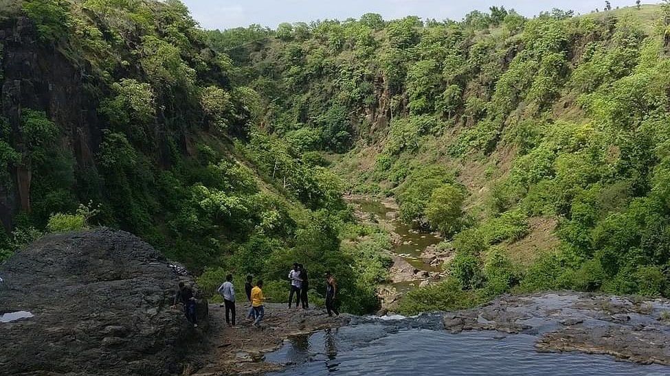Indore Monsoon Getaway: Explore Ambhajhar Mahadev’s Trekking Trails, Seasonal Streams & Green Valleys Just 40 Km Away