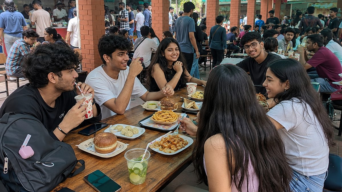 Move Over Cafés! Sports Turfs & Pickleball Courts Are Gen Z’s New Hangout Spots In Indore & Bhopal