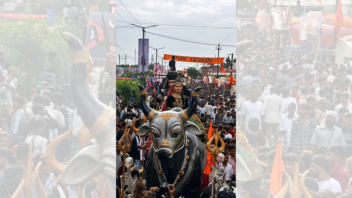 Faith Sweeps Western MP As 3 Lakh Join Khargone Shivdola; Grand Shiva Processions Light Up Mandleshwar, Alot & Sendhwa