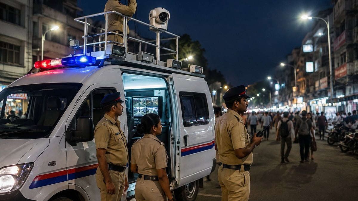 Nashik Police Expand ‘One Mobile’ Patrol Vans To Schools, Markets And Night Hotspots