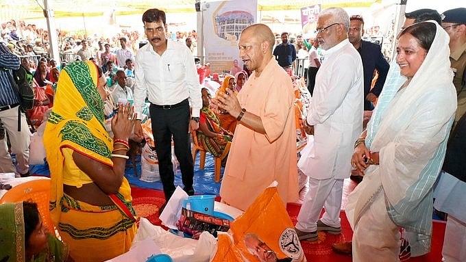 CM Yogi Adityanath's 'Janta Darshan': Ayodhya Woman Gets Emergency Treatment After Brother Seeks Help