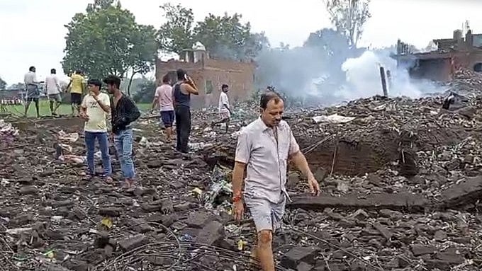 Kaushambi (UP) Firecracker Factory Blast: 11 Killed, 5 Injured; Several Houses Collapse After Explosion
