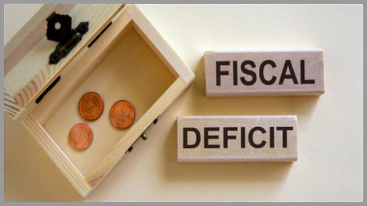 India’s Fiscal Deficit Eases, April-July Gap Falls To 26.8% Of FY27 Target