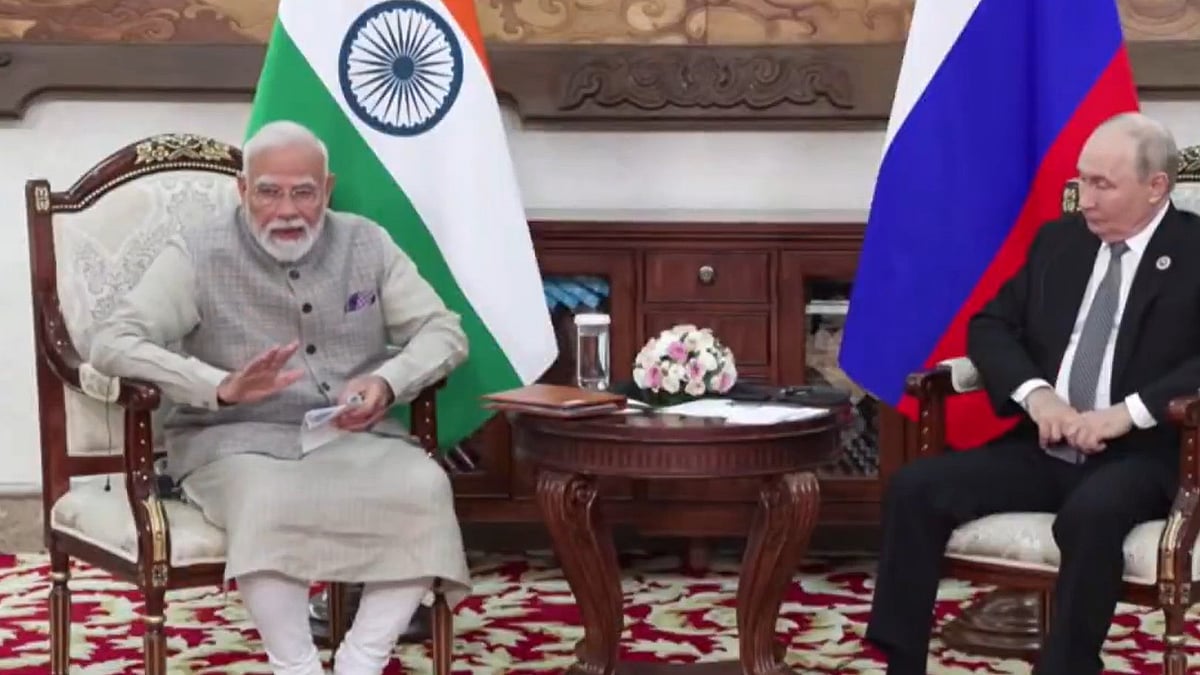 Modi-Putin Meet: PM Calls For End To Ukraine Conflict, Leaders Discuss Defence, Energy & Trade
