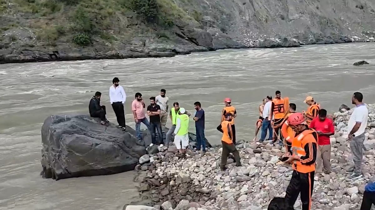 J&K: 19-Year-Old Student Drowns In Chenab River In Ramban, Rescue Teams Launch Search Operation