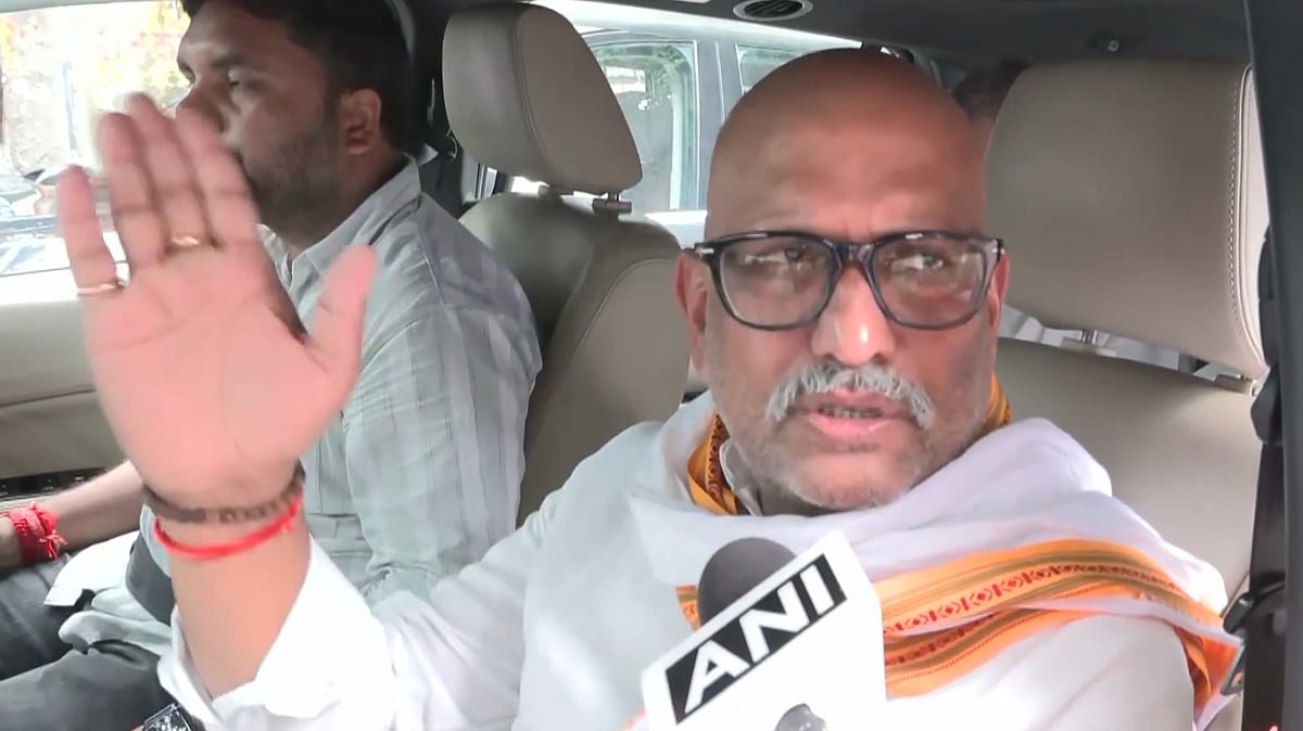 Uttar Pradesh: Congress President Ajay Rai Files Defamation Case Against CM Yogi Adityanath Over Fish Remarks