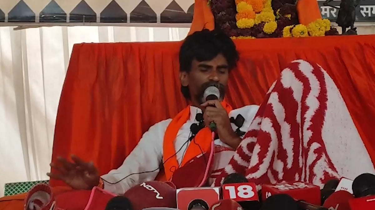 Maratha Reservation: Manoj Jarange-Patil Refuses Medical Check-Up On Day 4 Of Hunger Strike In Jalna; Govt Delegation To Meet Him Today