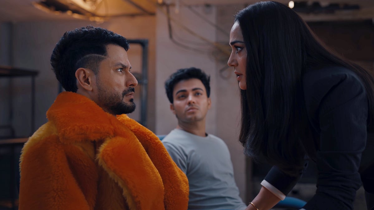 'Kunal Kemmu's Comic Timing Is Hilarious', 'Mazza Aa Gaya': Vibe Trailer Leaves Netizens Impressed, Preity Zinta's Action Steals Attention