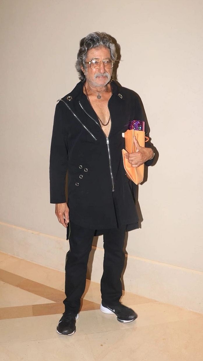 Shakti Kapoor was born as Sunil Sikanderlal Kapoor. He later adopted the screen name “Shakti Kapoor” in Bollywood.