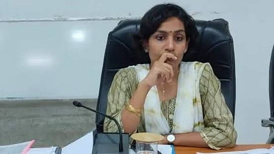 Bhopal Sealing Row Reaches Delhi: Top MP Officials To Meet Solicitor General Ahead Of Supreme Court Hearing