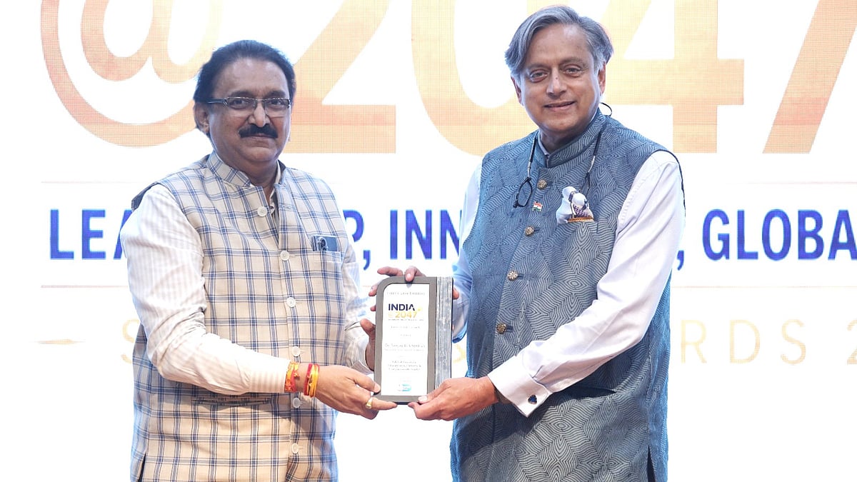 Shashi Tharoor Honours Suryadatta Chairman Sanjay Chordiya
