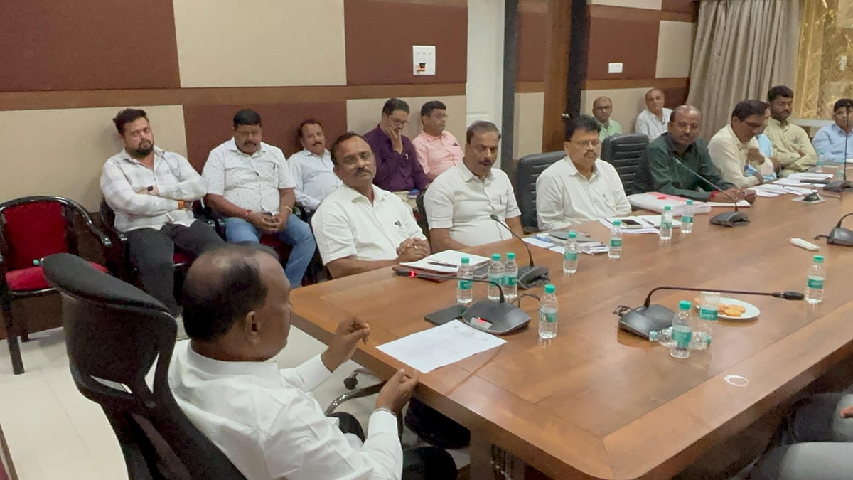 Ganeshotsav 2026: Palghar MLA Rajendra Gavit Directs PWD, Contractors To Complete Road Repairs Soon