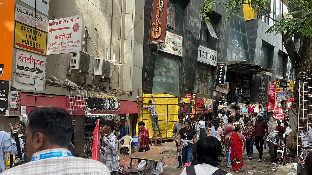 Pune: PMC Cracks Down On FC Road Footpath Stalls, Warns Vendors Of Fine Hike By ₹10,000-₹15,000