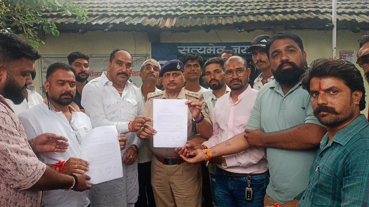 Cops’ Assurance Cools Tempers! Bajrang Dal Calls Off Police Station Gherao In MP’s Ashta