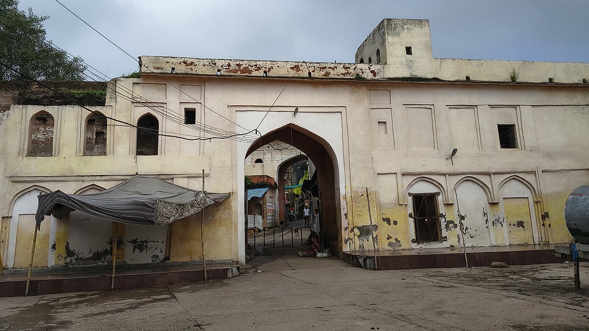 300-Year-Old Haveli Of Maratha Commander-In-Chief Naroshankar Discovered In MP’s Datia