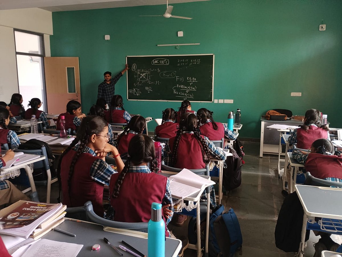 Teacher's Day 2026: MANIT-Bhopal's Gen Z Gurus Help Underprivileged Kids Crack JEE, NEET & Board...