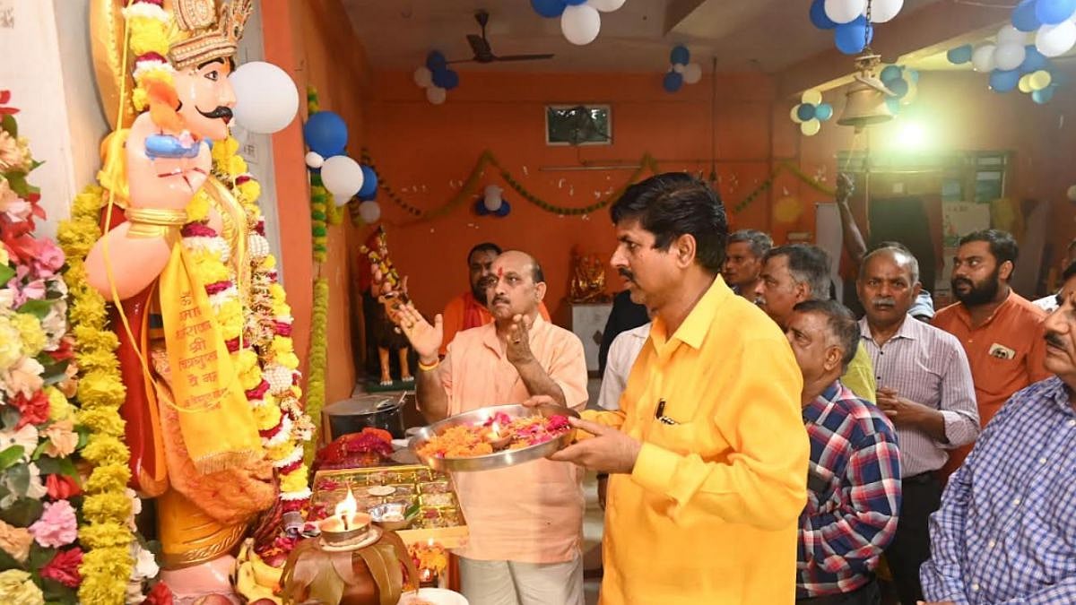 'Jai Chitragupt' Chants Echo At Shri Chitragupt Dham As Devotees Gather For Foundation Day