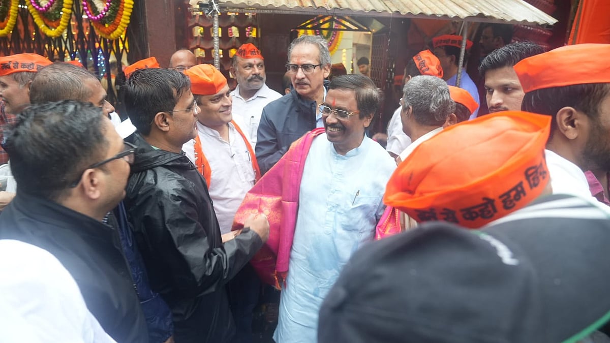 Vinayak Raut Targets BVA, BJP At Shiv Sena's ₹5.55 Lakh Dahi Handi In Virar