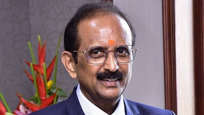 SBI Plans 12,000 Hires, 250 New Branches In FY27; To Dilute 1% Stake In NSE IPO