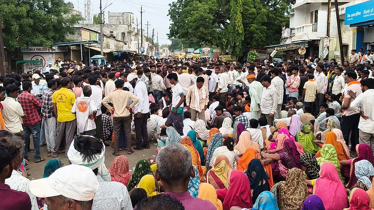 MP’s Pansemal Hostel Death Sparks 6-Hour Highway Blockade; Class 9 Girl’s Family Suspects Murder, Demands Probe