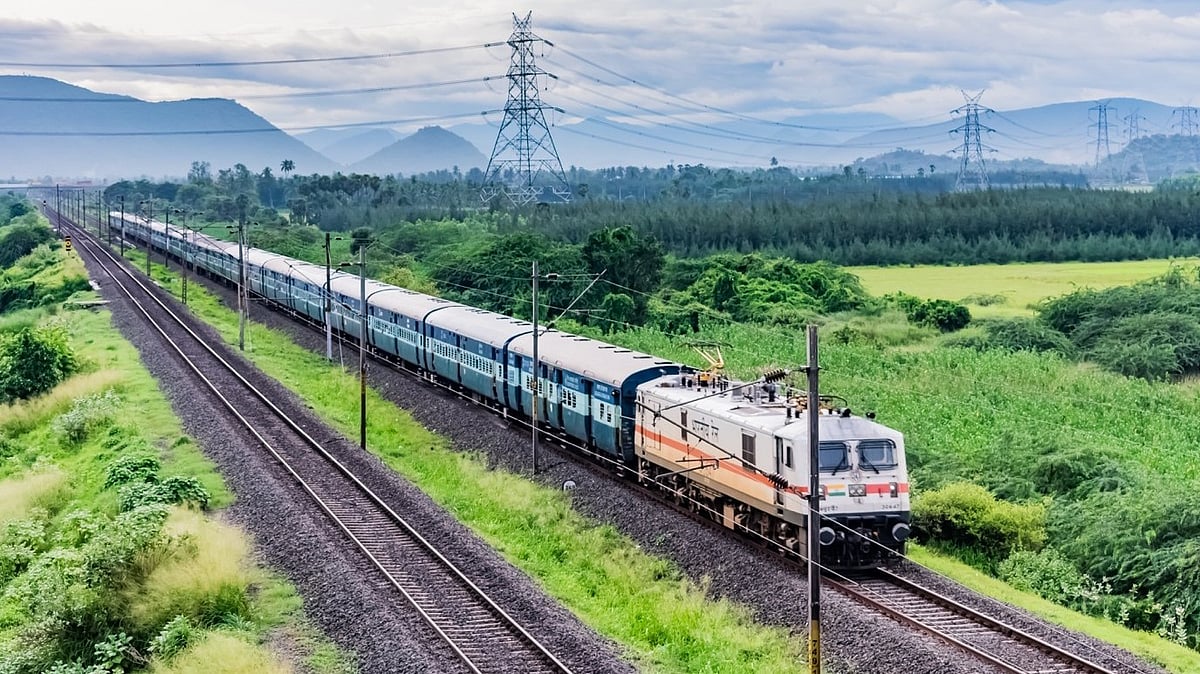 Hyderabad–Gorakhpur Express To Take MP Route Via Itarsi, Jabalpur Amid Jhansi Track Work