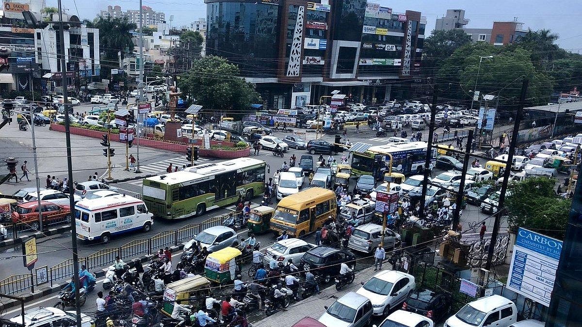 ‘Traffic Rules Broken Right Outside Our Doors’: MP High Court Slams Indore Traffic Management