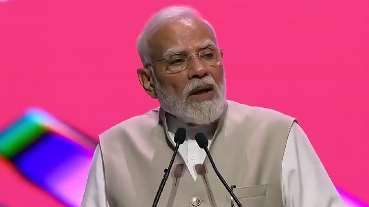 PM Modi Urges Fintech Industry To Take UPI Global, Reduce Remittance Costs For Indians Abroad