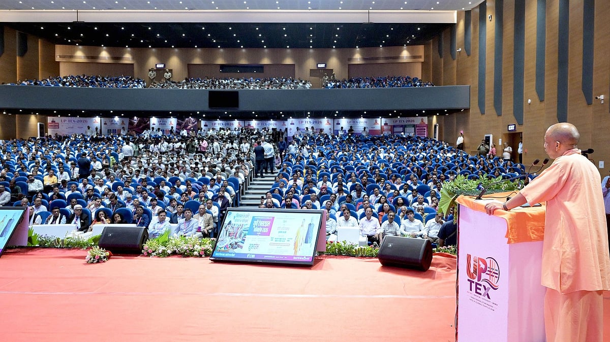 CM Yogi Adityanath's Textile Vision: 10 Parks, PM MITRA Hub & Global Export Push For UP